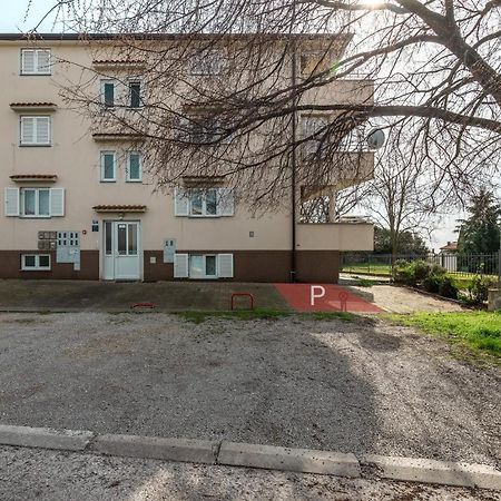 Apartment Andrea Porec Esterno foto