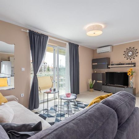 Apartment Andrea Porec Esterno foto