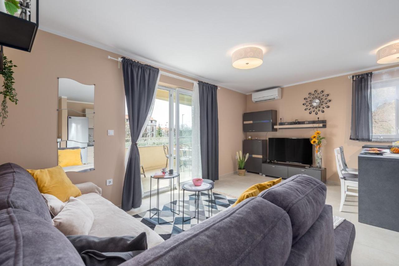 Apartment Andrea Porec Esterno foto